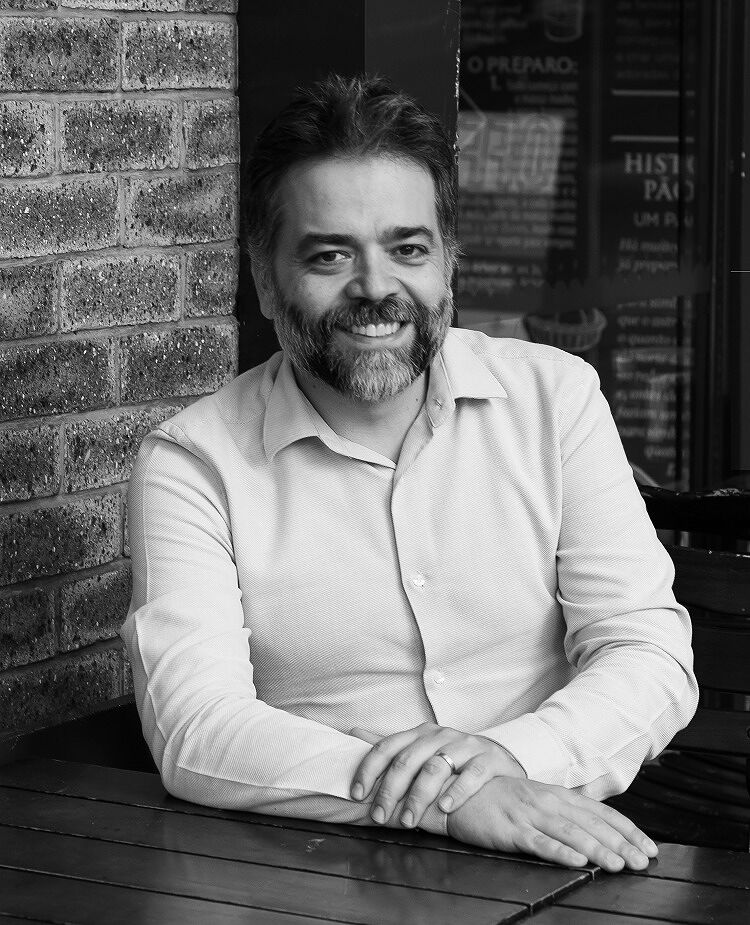 Dennys Andrade — editor e fundador da BKCC Livros